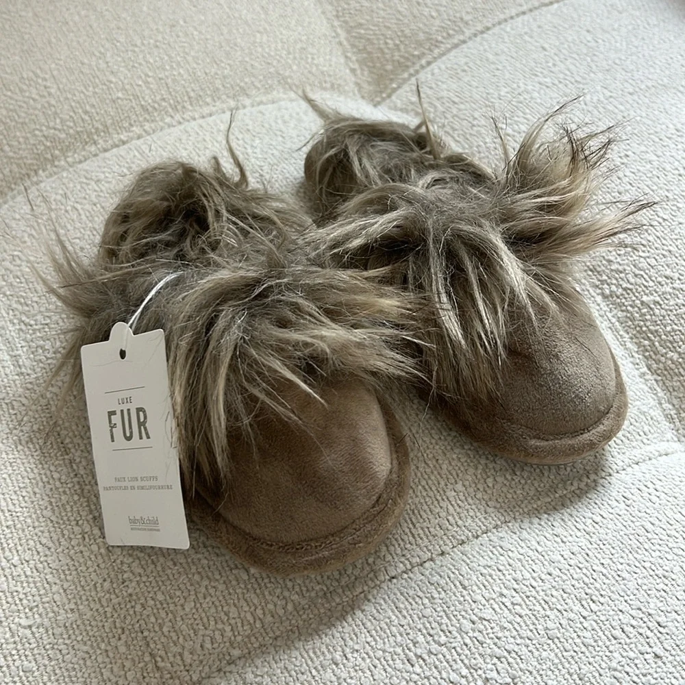 NWT Restoration Hardware Baby&Child Luxe Fur Scuff Lion Slippers Slip on Toddler